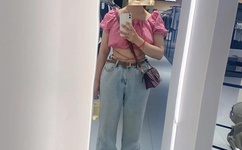 手游走在腿的最里面小说